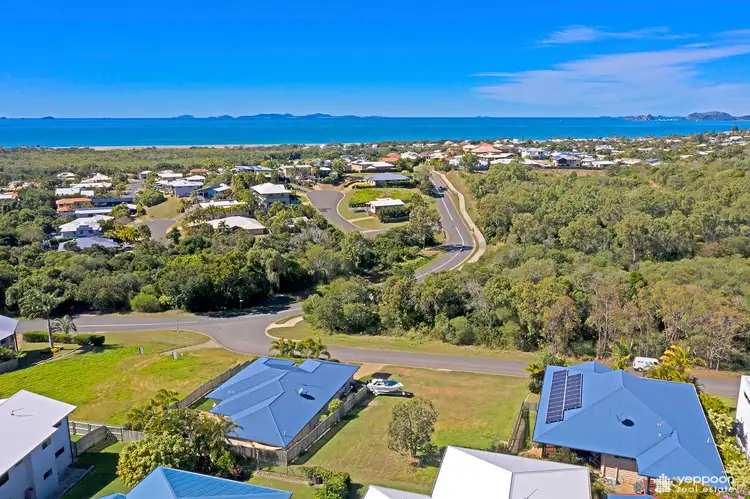 8 Roberts Road, Pacific Heights QLD 4703