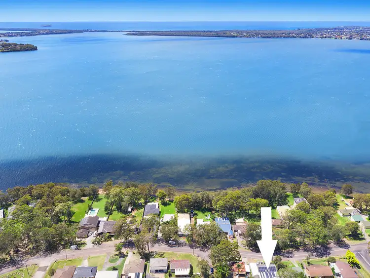 54 Malvina Parade, Lake Haven NSW 2263