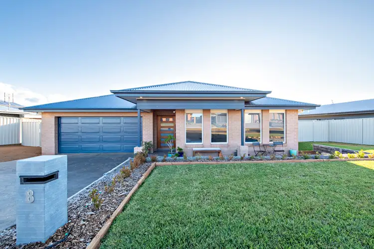 8 Snowy Crescent, Dubbo NSW 2830