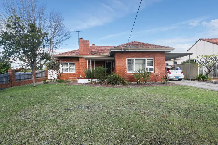 31 Bradshaw Crescent, Manning WA 6152