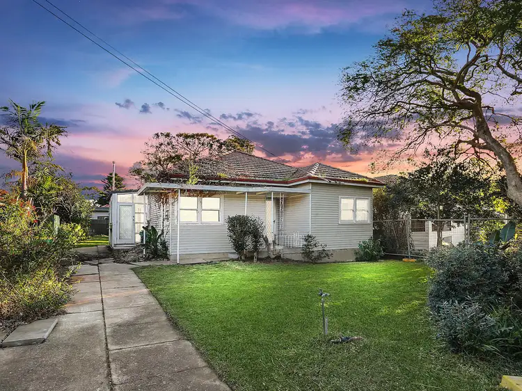 18 McEvoy Road, Padstow NSW 2211