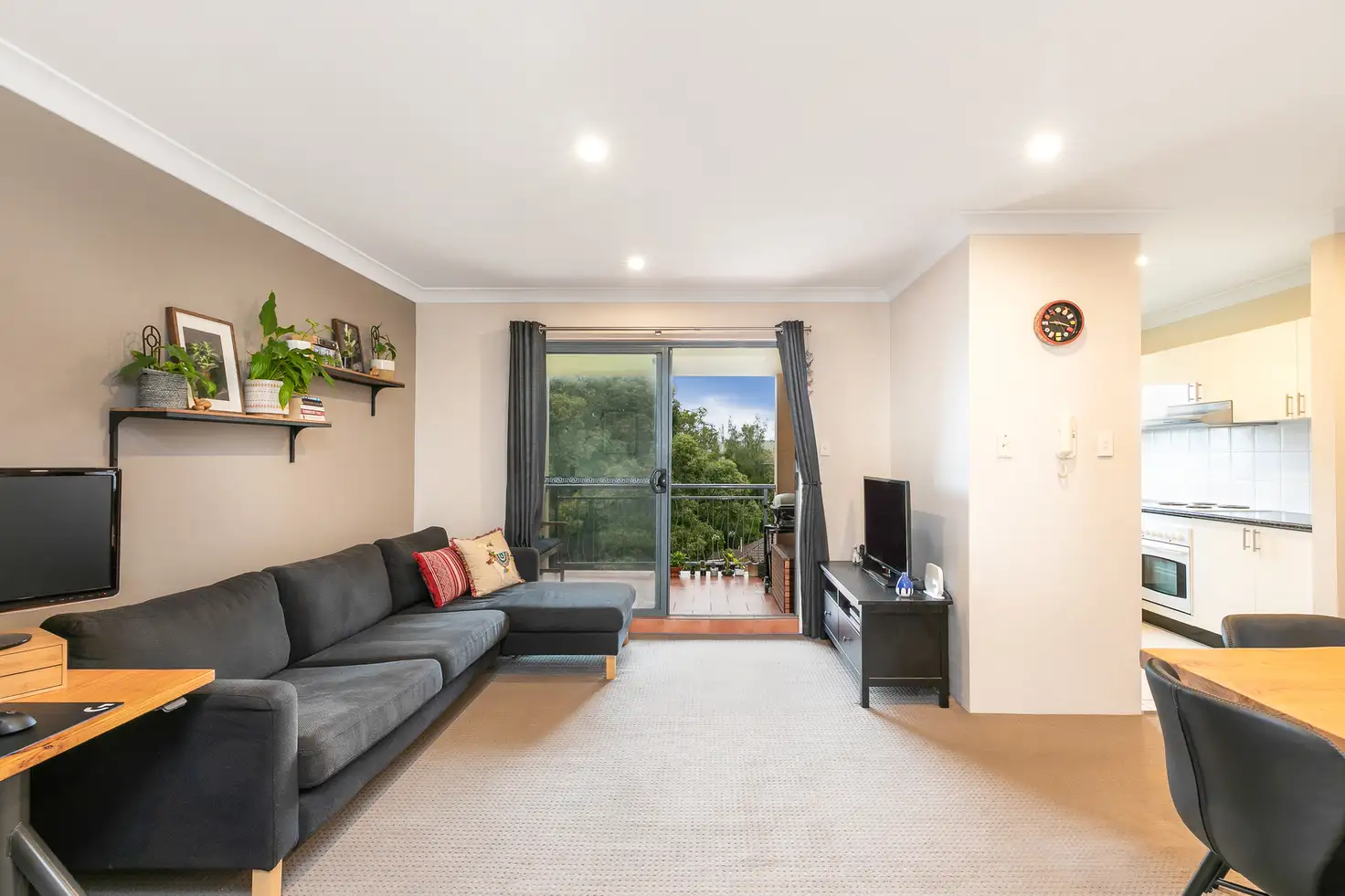 Main view of Homely unit listing, 44/6-14 Park Street, Sutherland NSW 2232