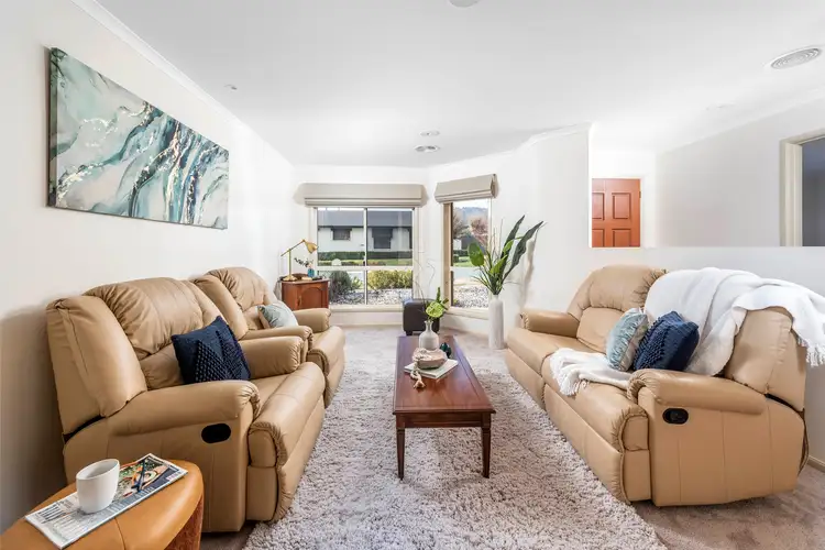 Second view of Homely house listing, 33 Oxenham Circuit, Gordon ACT 2906