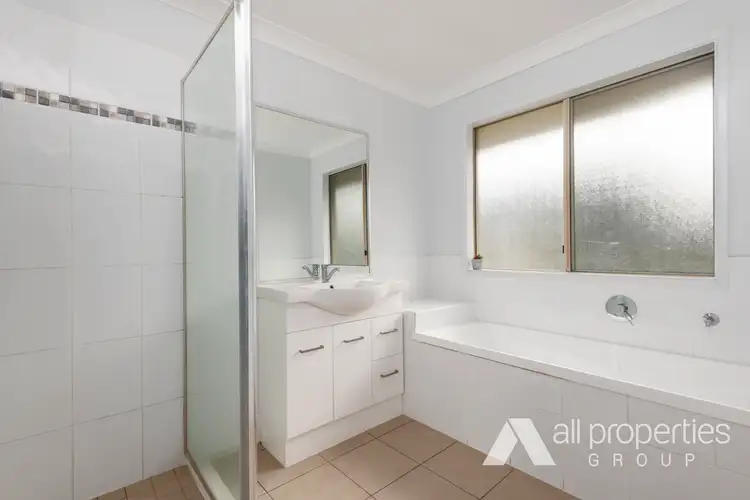 Fifth view of Homely house listing, 19 Van Asch Close, Doolandella QLD 4077