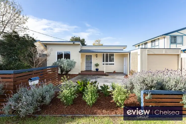 13 First Avenue, Chelsea Heights VIC 3196