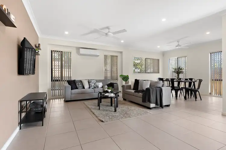 Second view of Homely house listing, 4 Melon Street, Mansfield QLD 4122