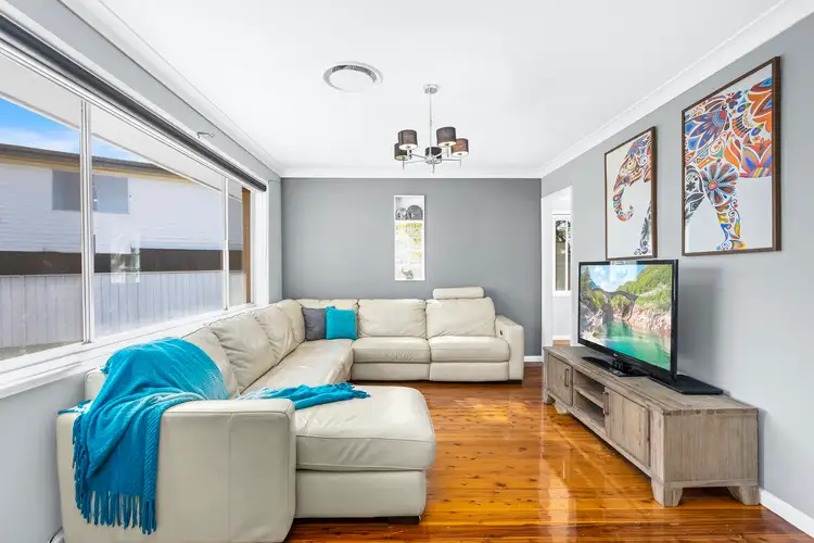68 The Esplanade, Oak Flats NSW 2529