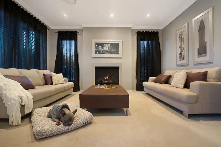 11 Seaside Boulevard, Fern Bay NSW 2295