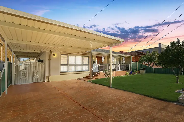 33 Crucie Avenue, Bass Hill NSW 2197