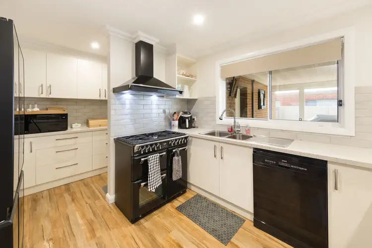 Fourth view of Homely house listing, 16 Baxter Court, Lavington NSW 2641