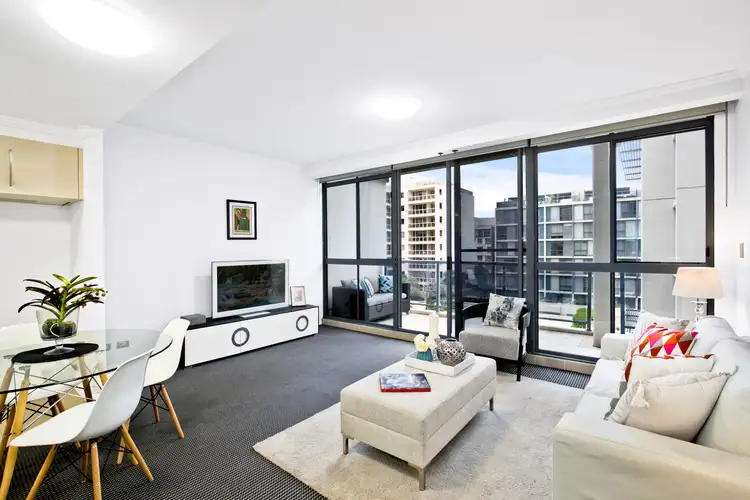 128/10 Lachlan Street, Waterloo NSW 2017
