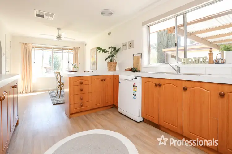 Sixth view of Homely house listing, 6 Myrtle Court, Irymple VIC 3498
