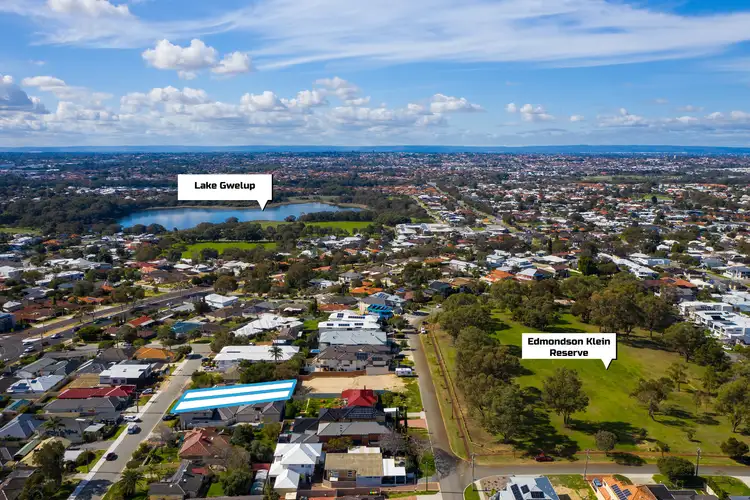 13 Northgate Street, Karrinyup WA 6018