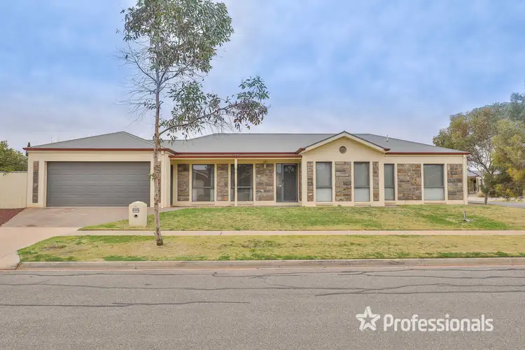 8 Bristol Way, Mildura VIC 3500