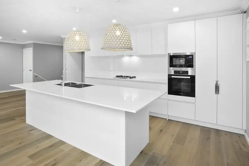 Main view of Homely house listing, 8 Queens Avenue, Avalon Beach NSW 2107