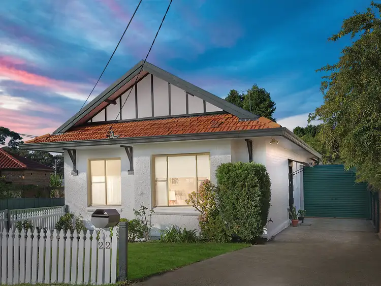 22 Narani Crescent, Earlwood NSW 2206