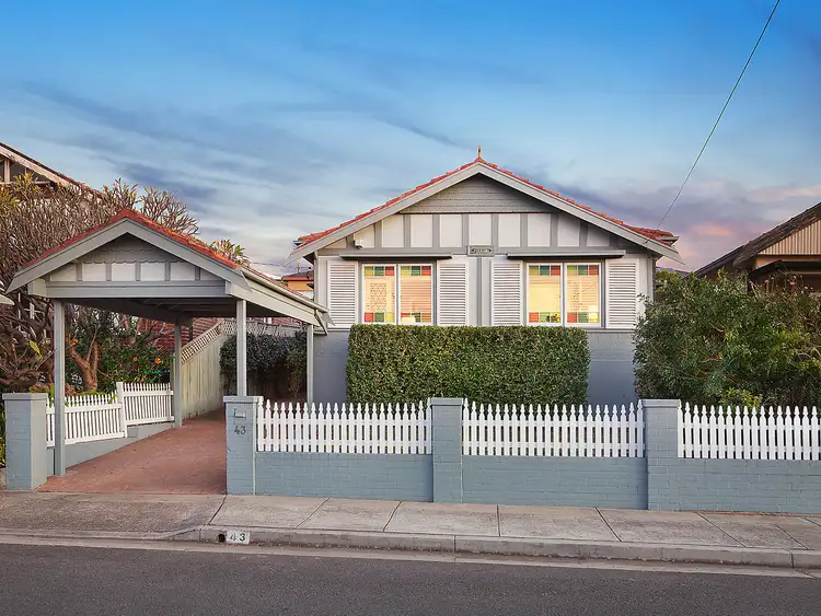 43 Bouvardia Street, Russell Lea NSW 2046