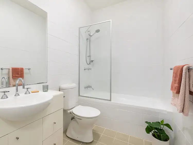 Fifth view of Homely apartment listing, 17/76A Balmain Road, Leichhardt NSW 2040