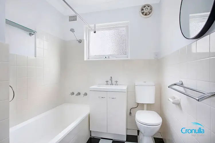 Sixth view of Homely apartment listing, 3/2 Ocean Street, Cronulla NSW 2230