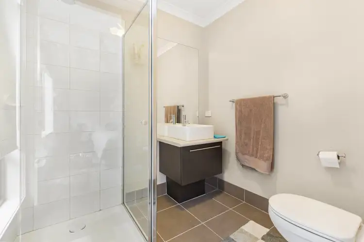 Fifth view of Homely house listing, 10 Roche Court, White Hills VIC 3550