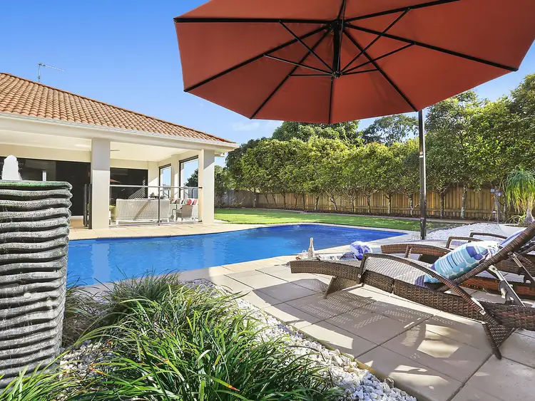 2 Endeavour Crescent, Pelican Waters QLD 4551