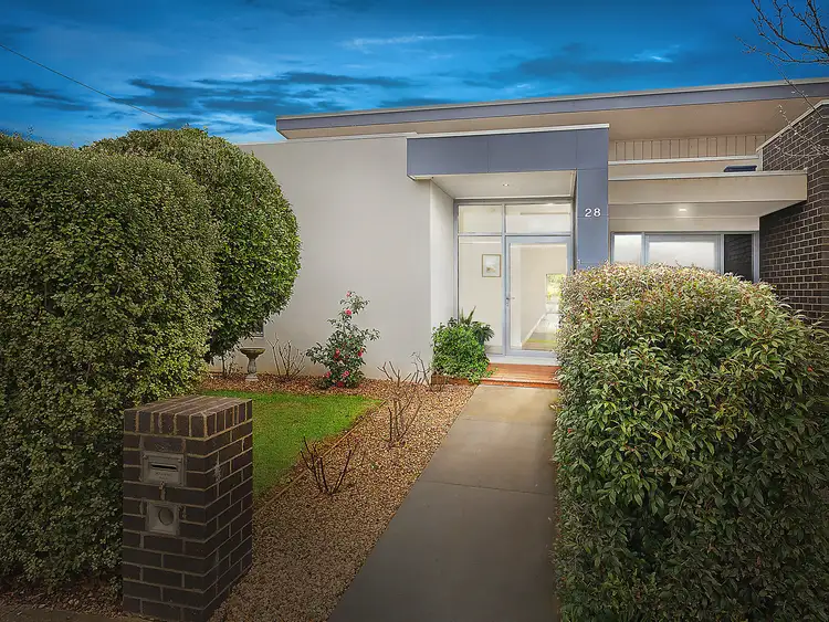 1/28 Stoddart Street, Hamlyn Heights VIC 3215