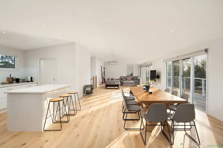 10 Cornwall Avenue, Cowes VIC 3922