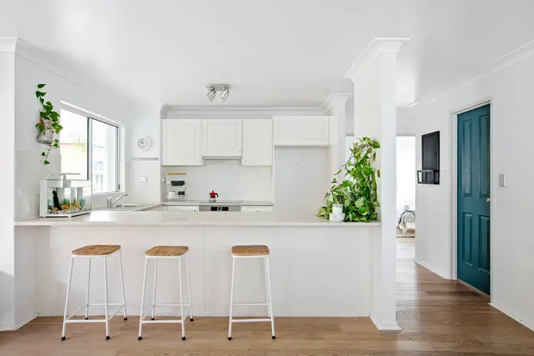 Second view of Homely unit listing, 8/132 Pacific Parade, Dee Why NSW 2099