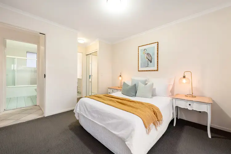 Sixth view of Homely unit listing, 9/88 Kirkland Avenue, Coorparoo QLD 4151