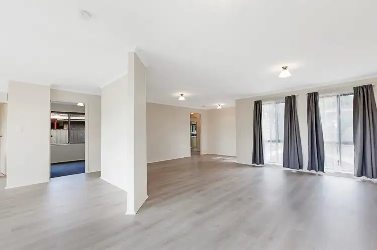 Sixth view of Homely house listing, 10 Verdeilho Circuit, Old Reynella SA 5161