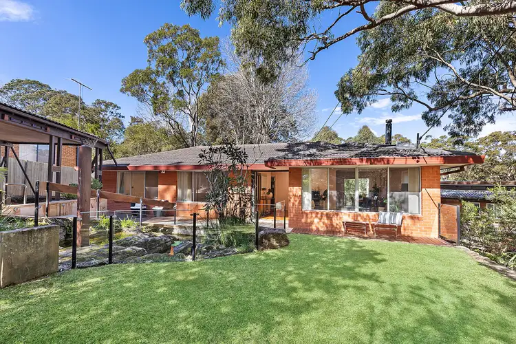 27 Simon Place, Hornsby Heights NSW 2077