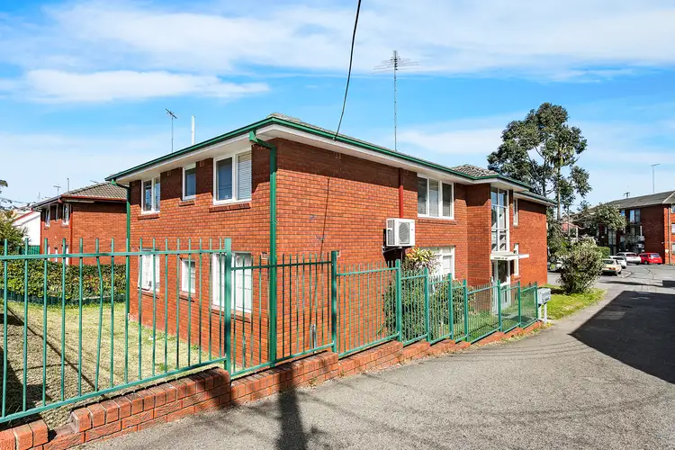2/58 Arthur Street, Marrickville NSW 2204