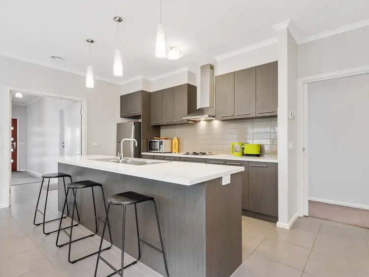 Second view of Homely house listing, 2 Bristow Court, Mount Clear VIC 3350