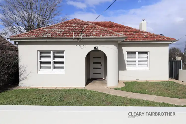 328 Stewart Street, Bathurst NSW 2795