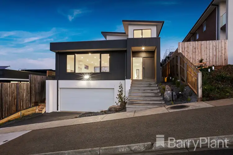 11 Clifford Street, Highton VIC 3216