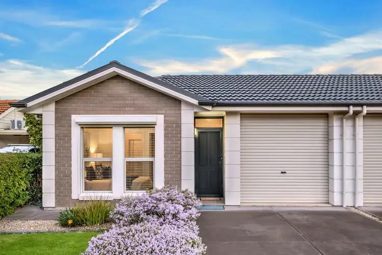 16 Duncan Avenue, Park Holme SA 5043