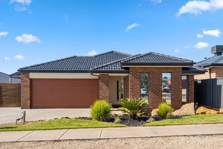 94 Halletts Way, Bacchus Marsh VIC 3340