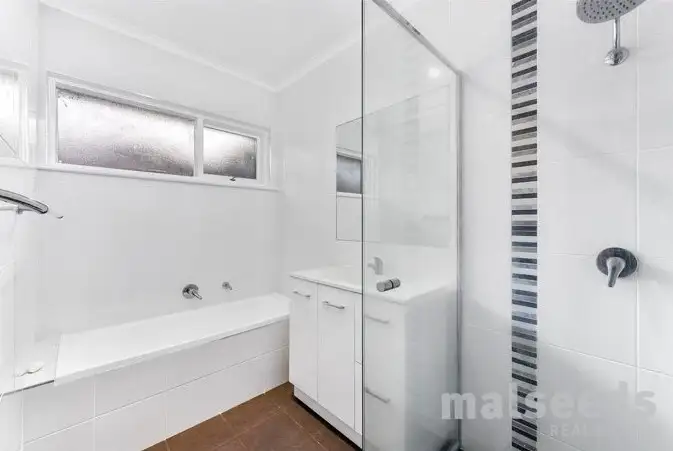 Second view of Homely house listing, 11 Lasiandra Court, Mount Gambier SA 5290