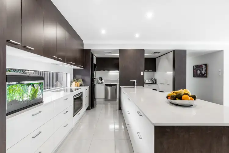 3 Pennington Street, Wakerley QLD 4154