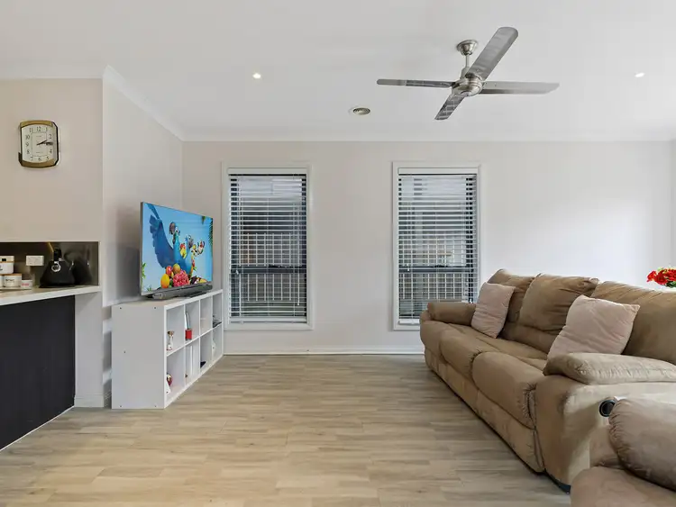 Sixth view of Homely house listing, 18 Cartledge Avenue, Mount Clear VIC 3350