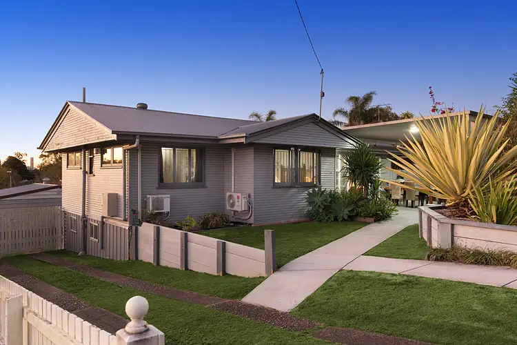 12 Mulsanne Street, Holland Park West QLD 4121