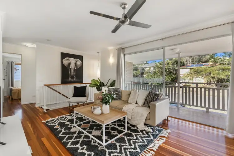 16 Grounds Street, Yeronga QLD 4104