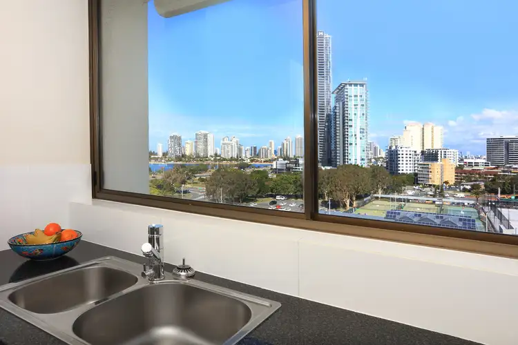 9C/10 Marine Parade, Southport QLD 4215