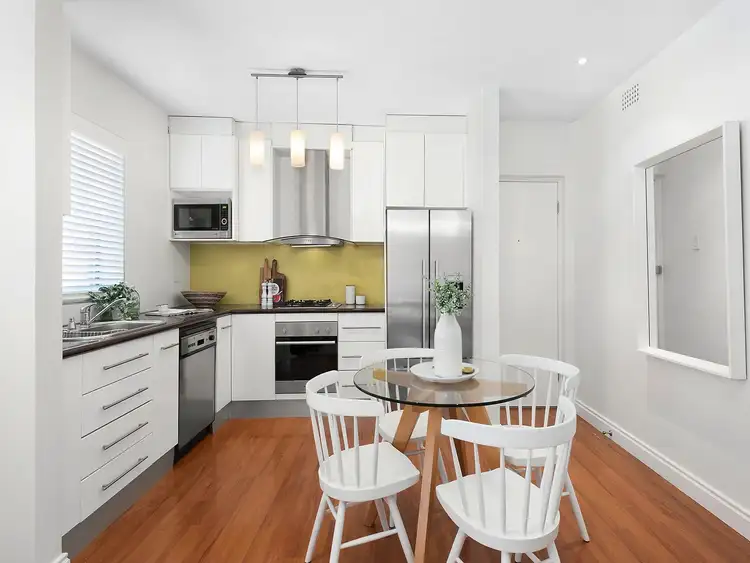 Second view of Homely apartment listing, 4/7 Ormond Gardens, Coogee NSW 2034