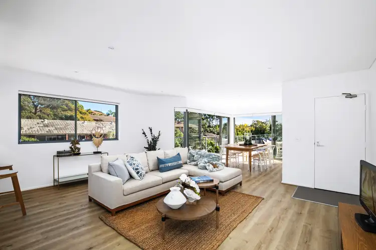Second view of Homely unit listing, 6/32 The Crescent, Dee Why NSW 2099