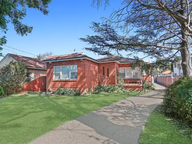 37 Kirrang Street, Beverly Hills NSW 2209