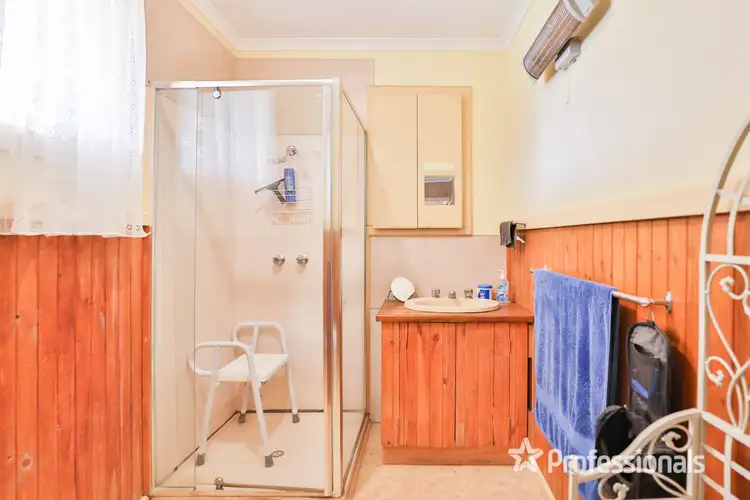 Fourth view of Homely house listing, 220 Sixteenth Street, Mildura VIC 3500