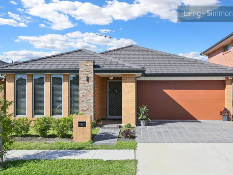 10 Mackay Circuit, Ropes Crossing NSW 2760