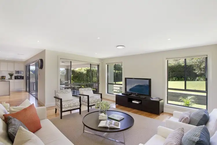 Second view of Homely house listing, 33 Harden Avenue, Northbridge NSW 2063