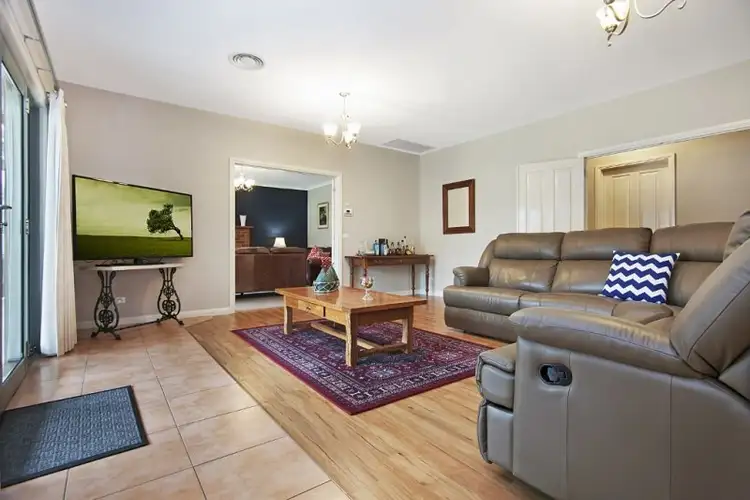 Seventh view of Homely house listing, 10 Hanover Place, Strathfieldsaye VIC 3551